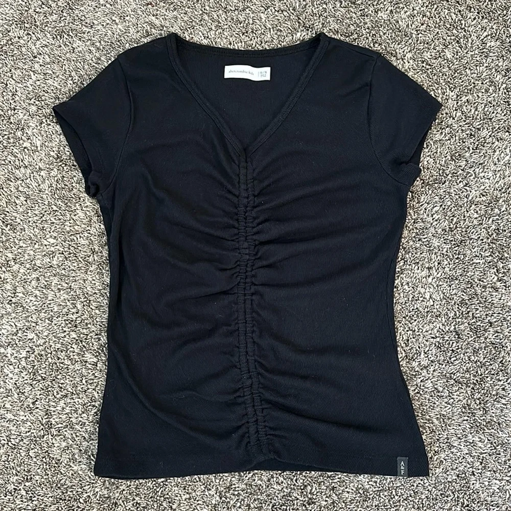 abercrombie kids front cinched tshirt black size 15/16